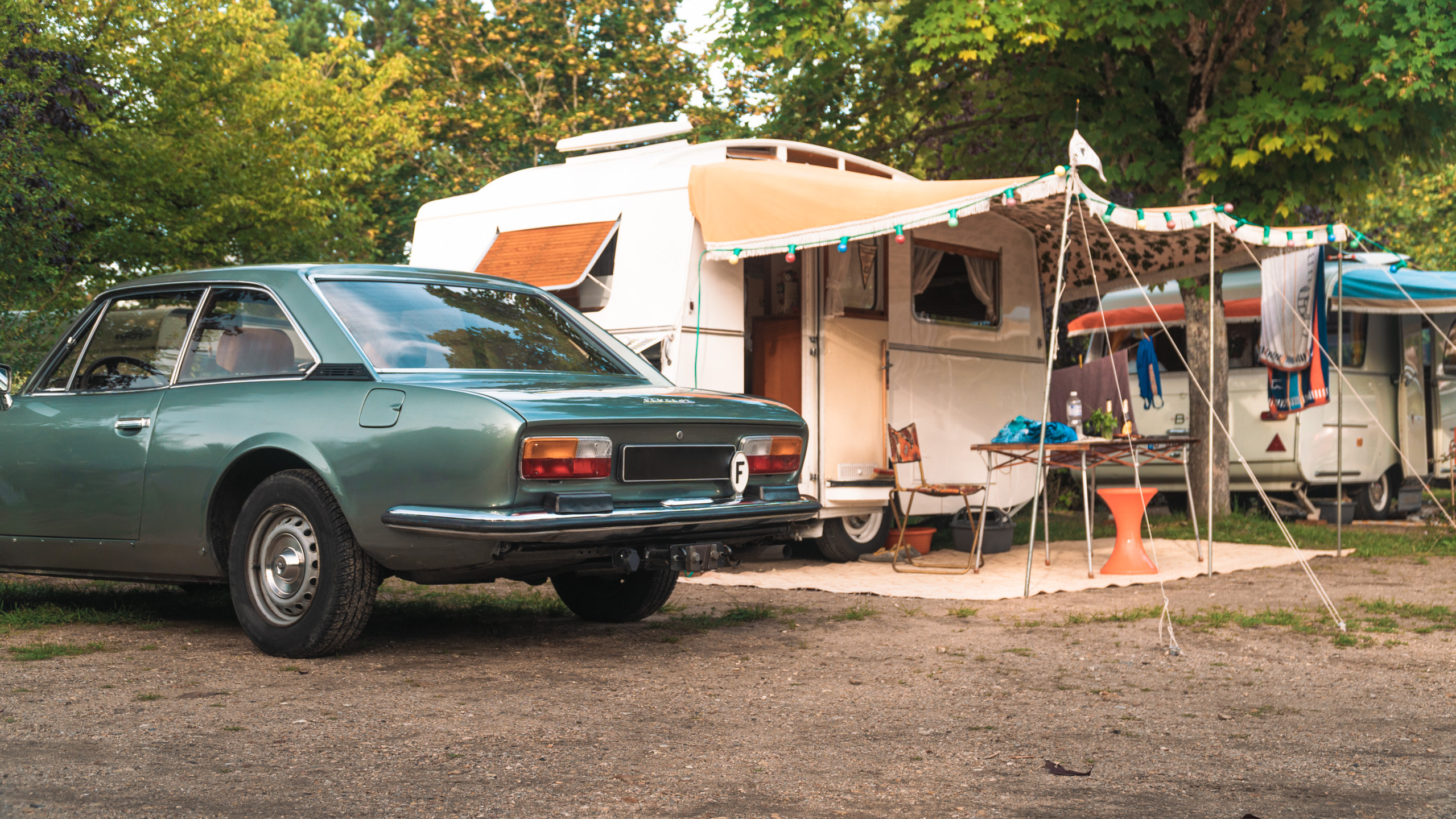 Rassemblement voiture ancienne - Camping le Jardin de Sully - Crédit photo : thibse.com