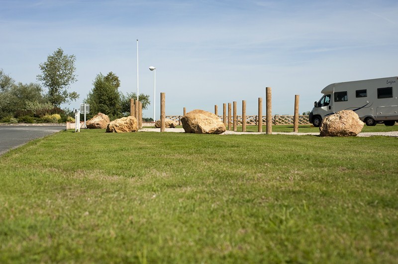Aire de camping-car Sully-sur-Loire - Crédit photo : © OTSULLY