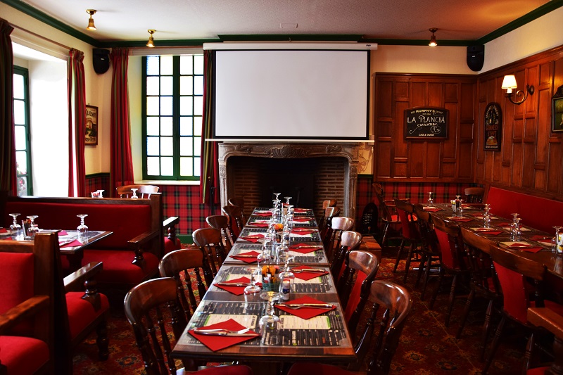 Castle-Tavern-Salle-1 - Crédit photo : R. ROUILLÉ