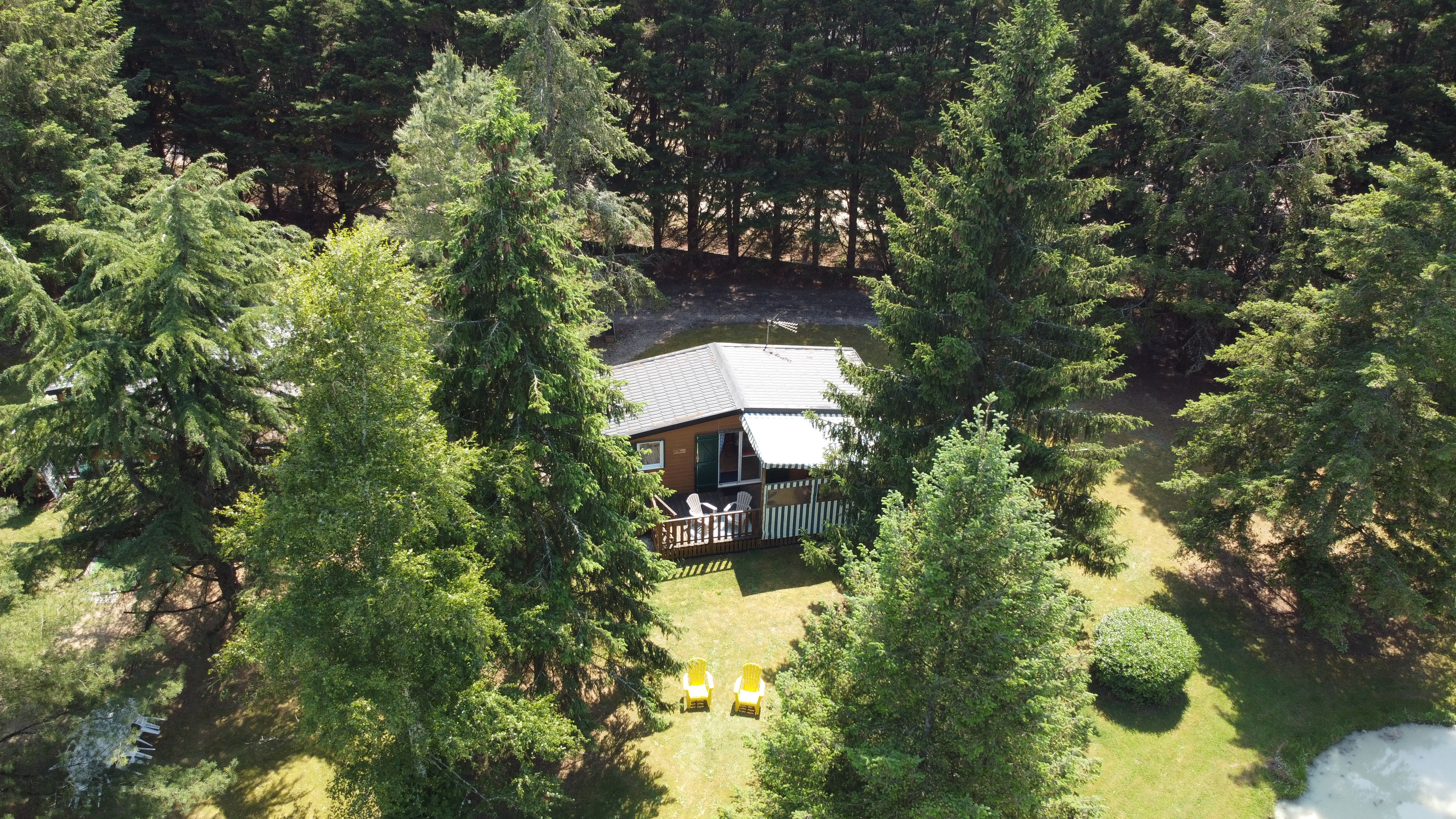 Vue Aerienne chalet La Perche - Crédit photo : L2E/UP