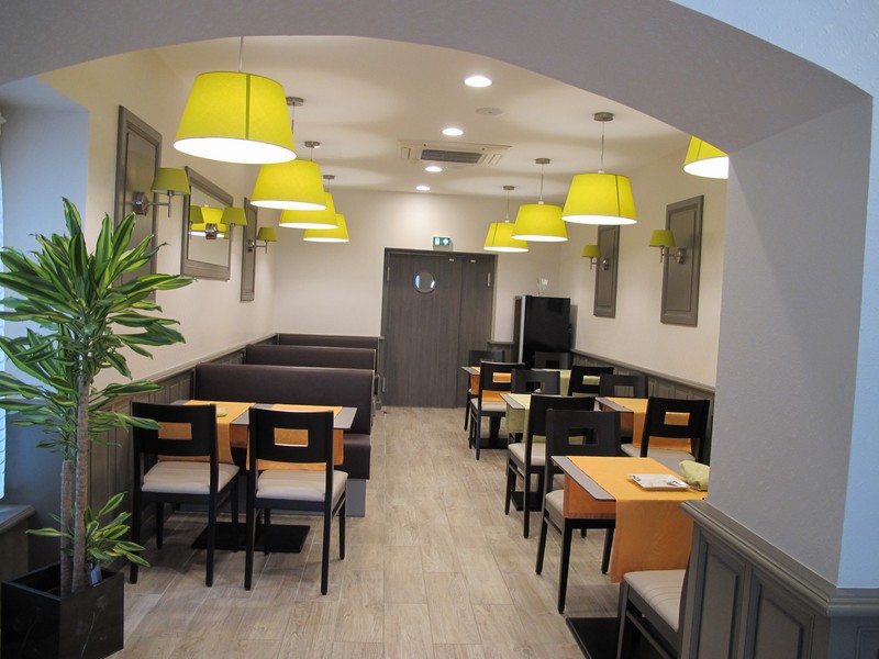Salle de restaurant Entre Loire et Sologne - Crédit photo : OTSULLY